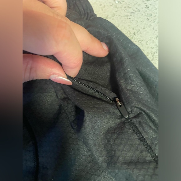 Lululemon Hotty Hot Short 4” - Picture 12 of 14